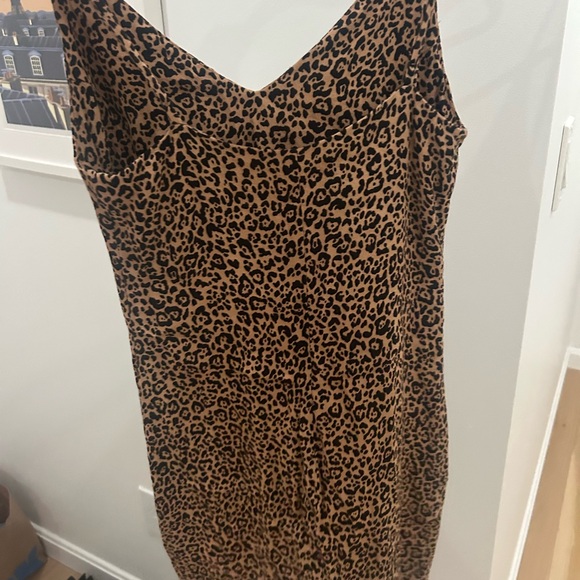 Reformation animal print mini dress - Picture 3 of 3